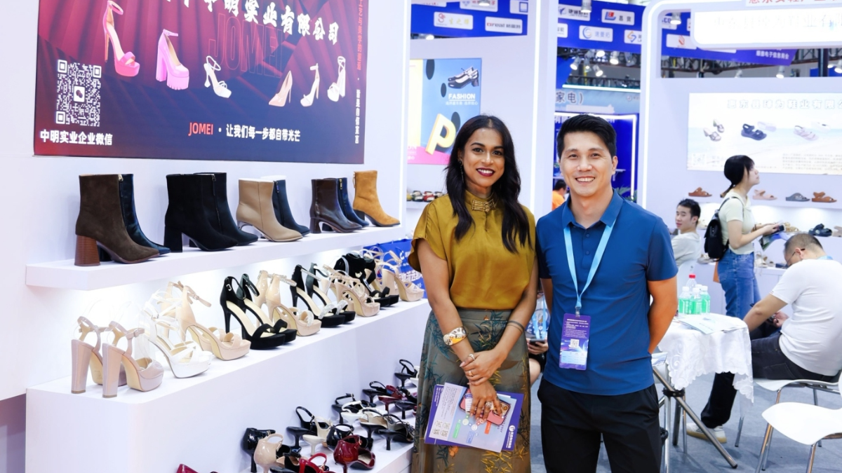 "惠东女鞋产业带"展团亮相2025中国(广州)跨境电商交易会广获青睐,客商云集订单喜人(图15) ES4A2103-opq3906418349.jpg