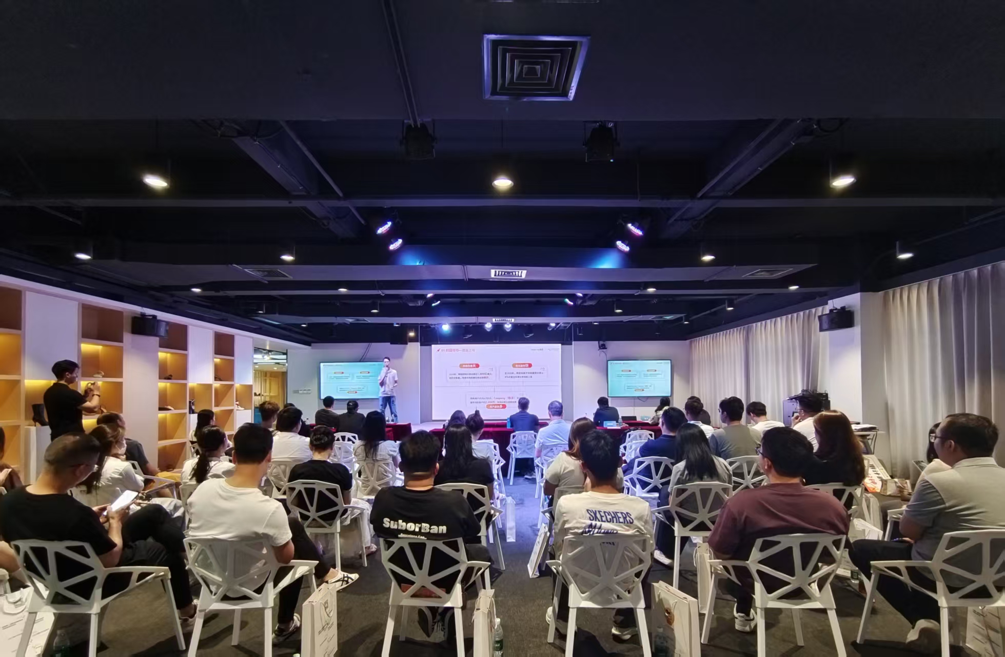 出海掘金!惠州女鞋闯欧美韩,这场交流会干货太满了!(图11) 31b4901297c92fb22fed4abb34d96ad3.jpg