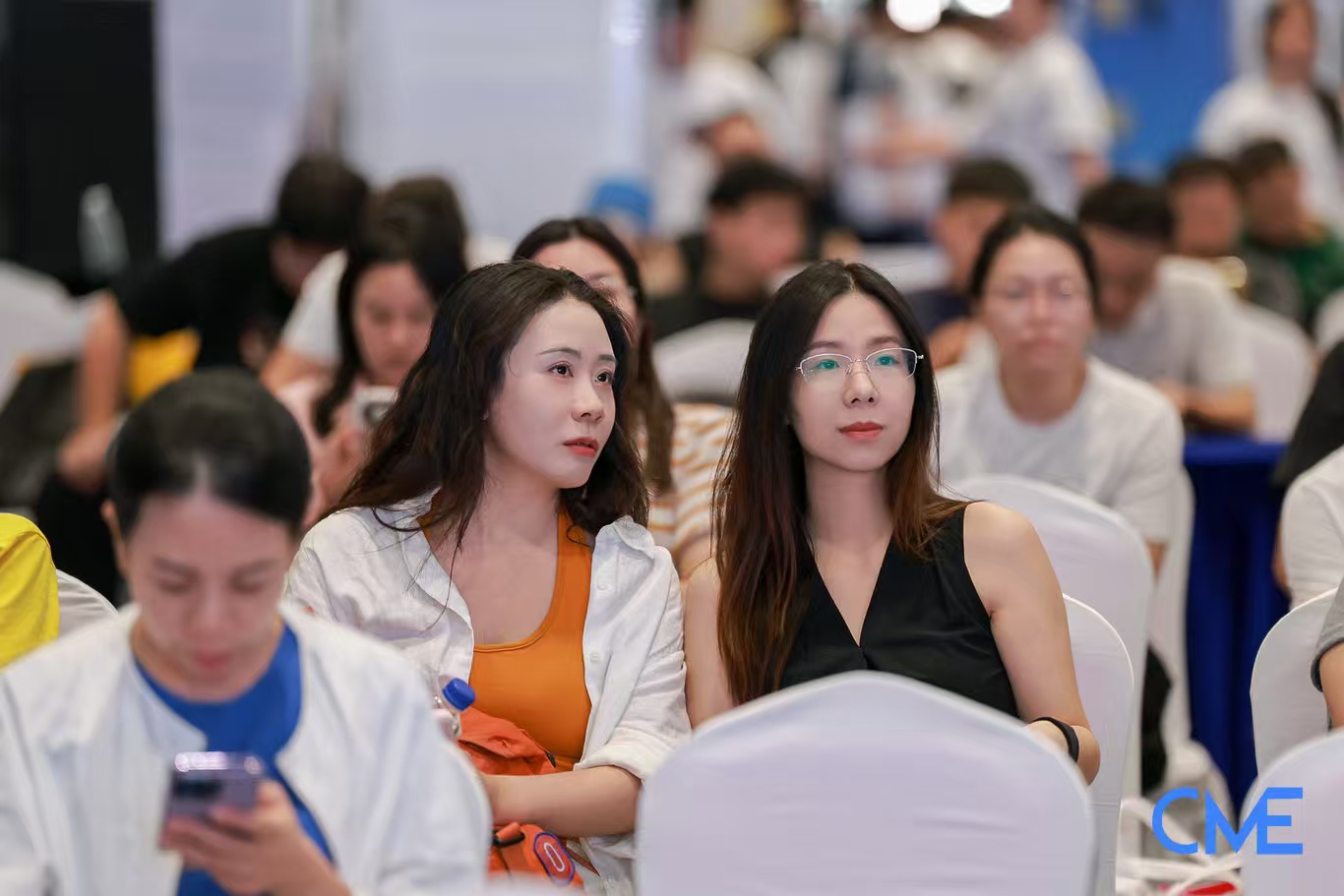 “智链全球 电启新程”2026全球跨境电商趋势增长大会在深圳成功举办(图10) 448ece39367da7450efd86ddd98459de.jpg