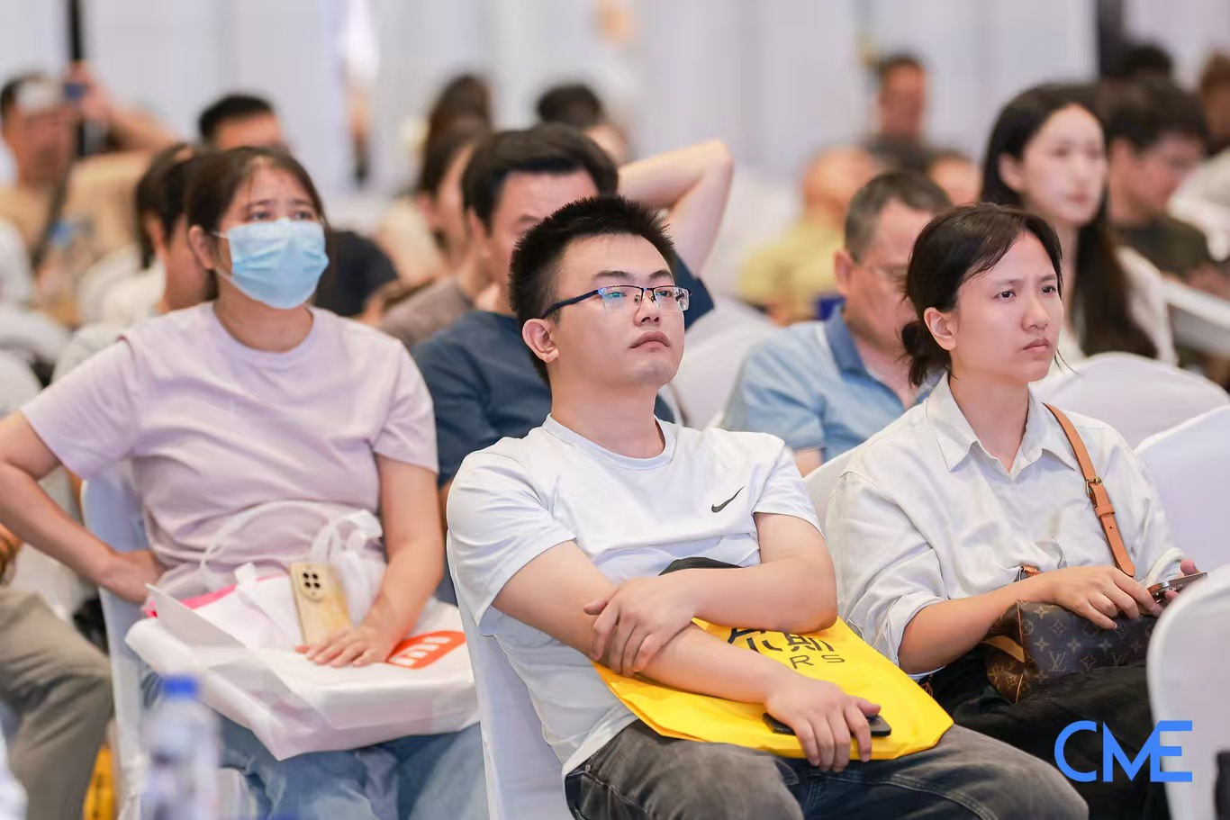 “智链全球 电启新程”2026全球跨境电商趋势增长大会在深圳成功举办(图11) ec43566d7f1da2c4987305bcbe0b2796.jpg