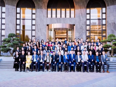 "聚势谋远,务实笃行",惠州市跨境电子商务行业协会换届大会暨第三届第一次会员大会顺利召开!