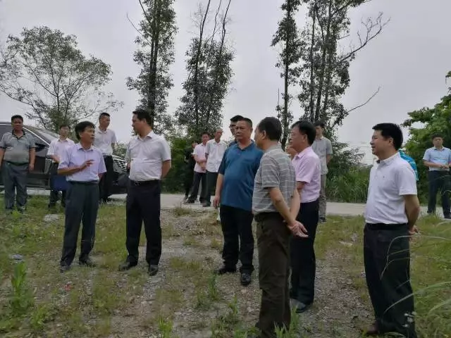  履行社会责任，助力精准扶贫——惠州市跨境电子商务行业协会走进龙门县石前村 (图2)