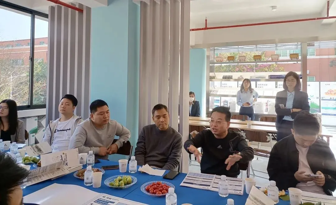  协会动态丨协会组织企业代表赴茂森跨境电商基地参观考察 (图8)